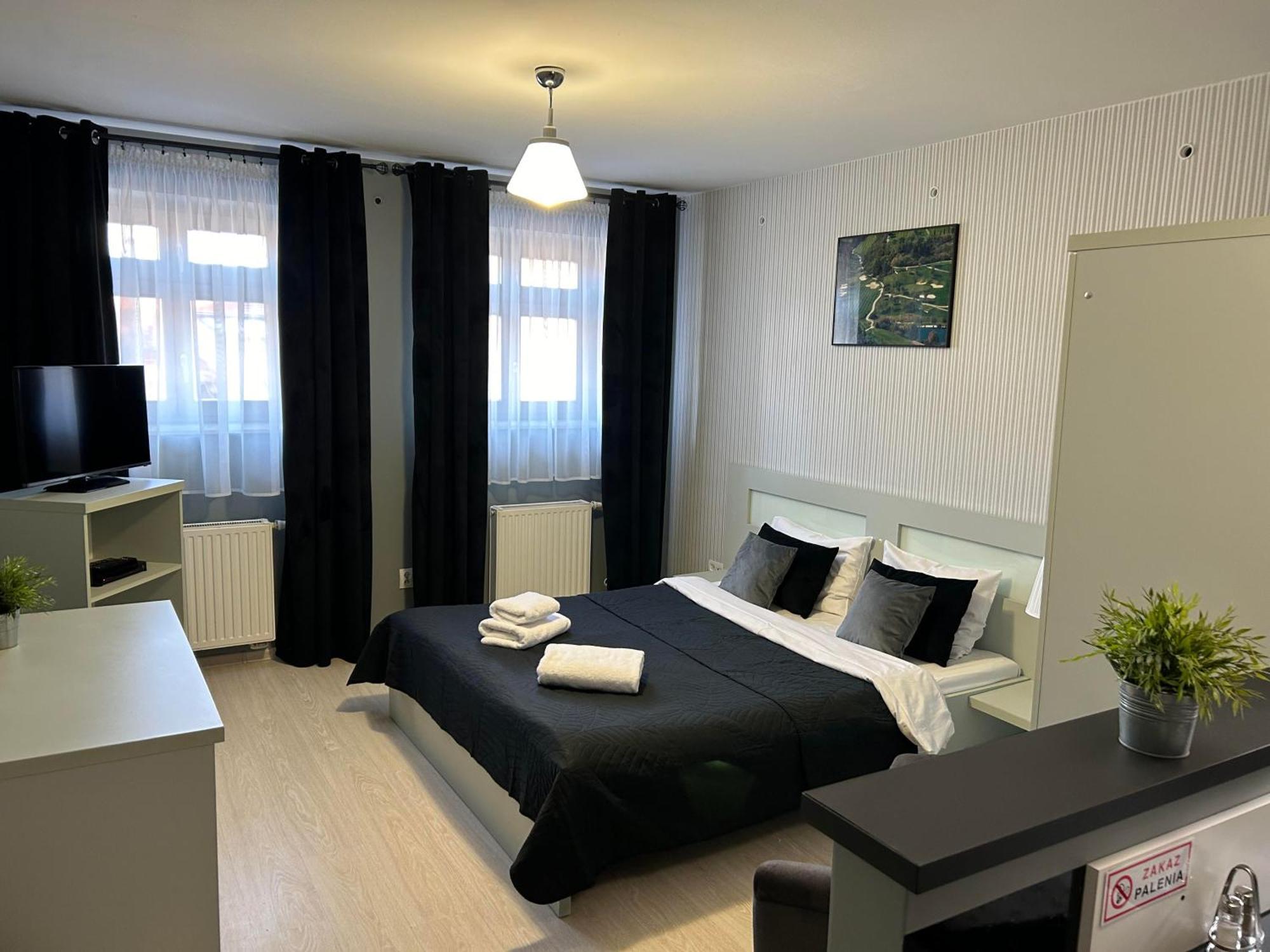 H-T-L Apartamenty Junior Nowa Sol Exteriér fotografie