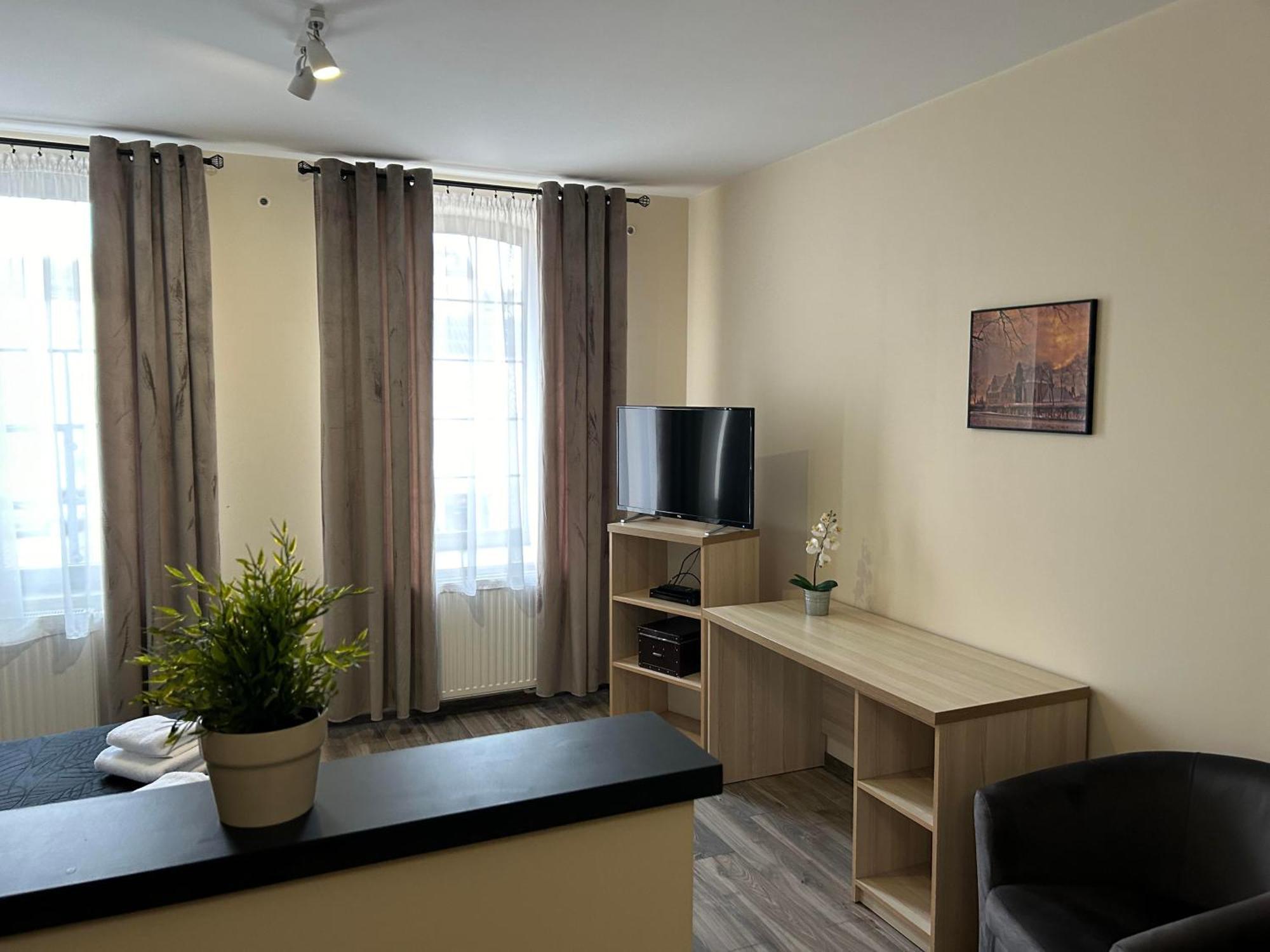 H-T-L Apartamenty Junior Nowa Sol Exteriér fotografie
