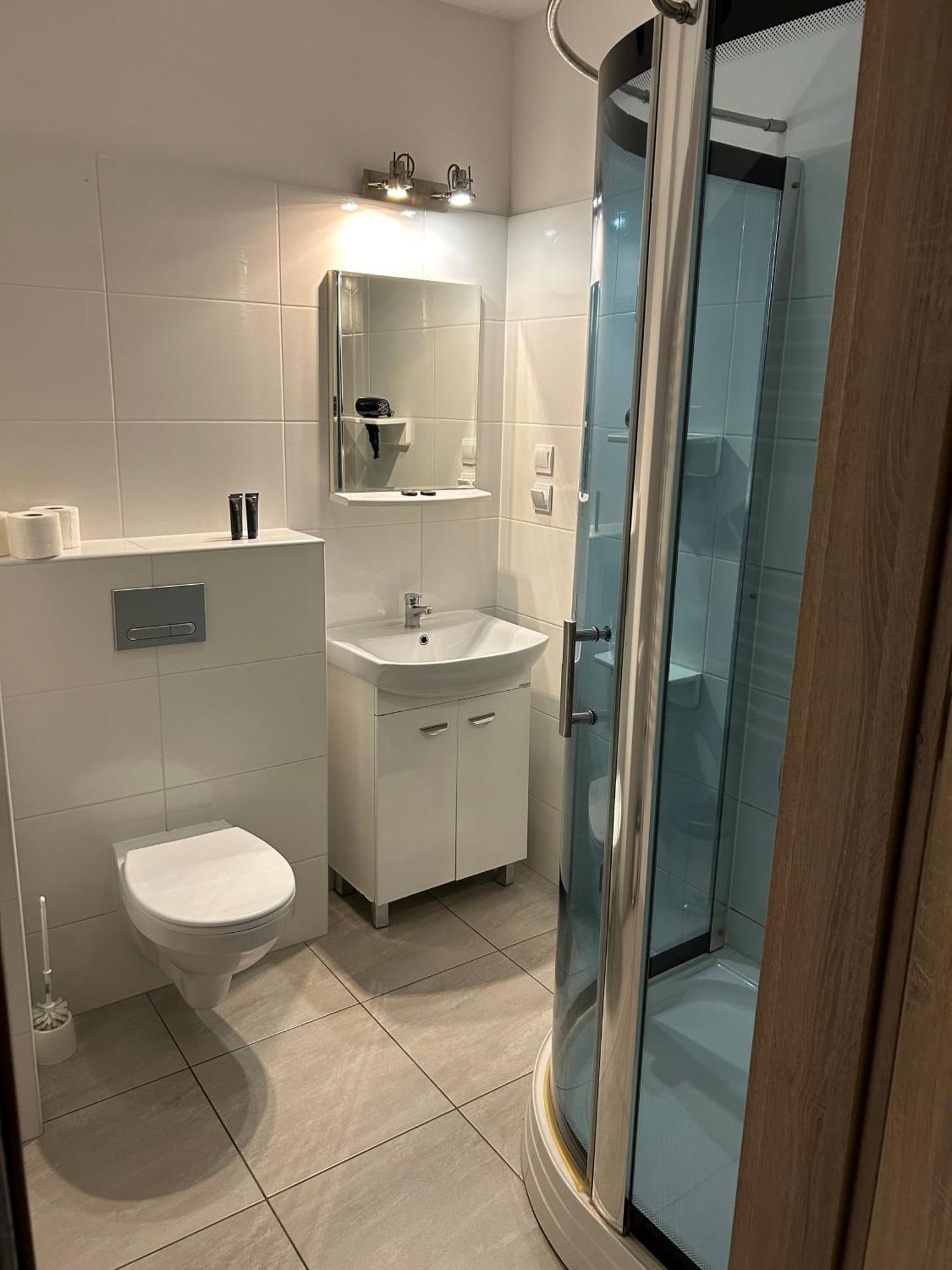 H-T-L Apartamenty Junior Nowa Sol Exteriér fotografie