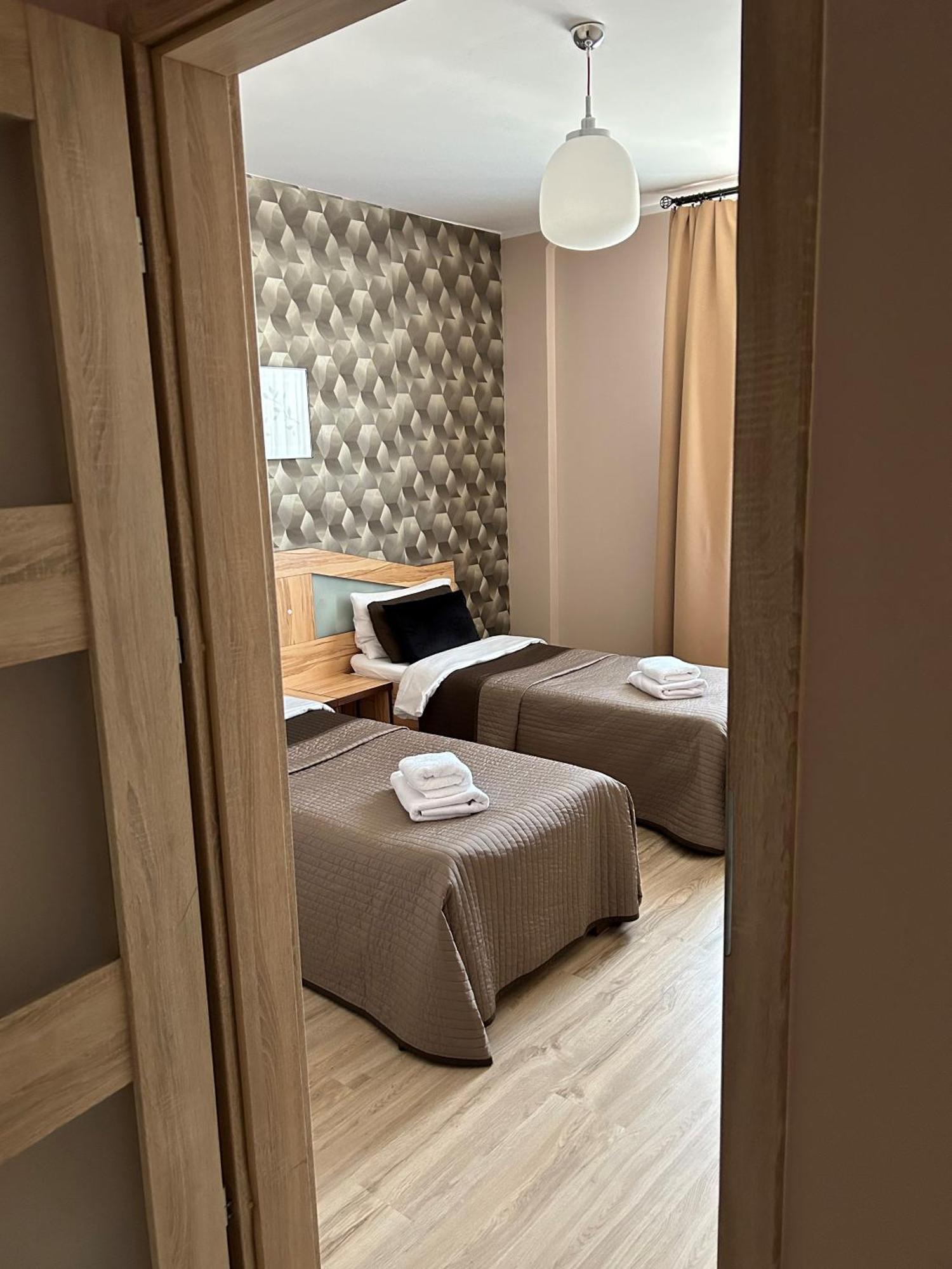 H-T-L Apartamenty Junior Nowa Sol Exteriér fotografie