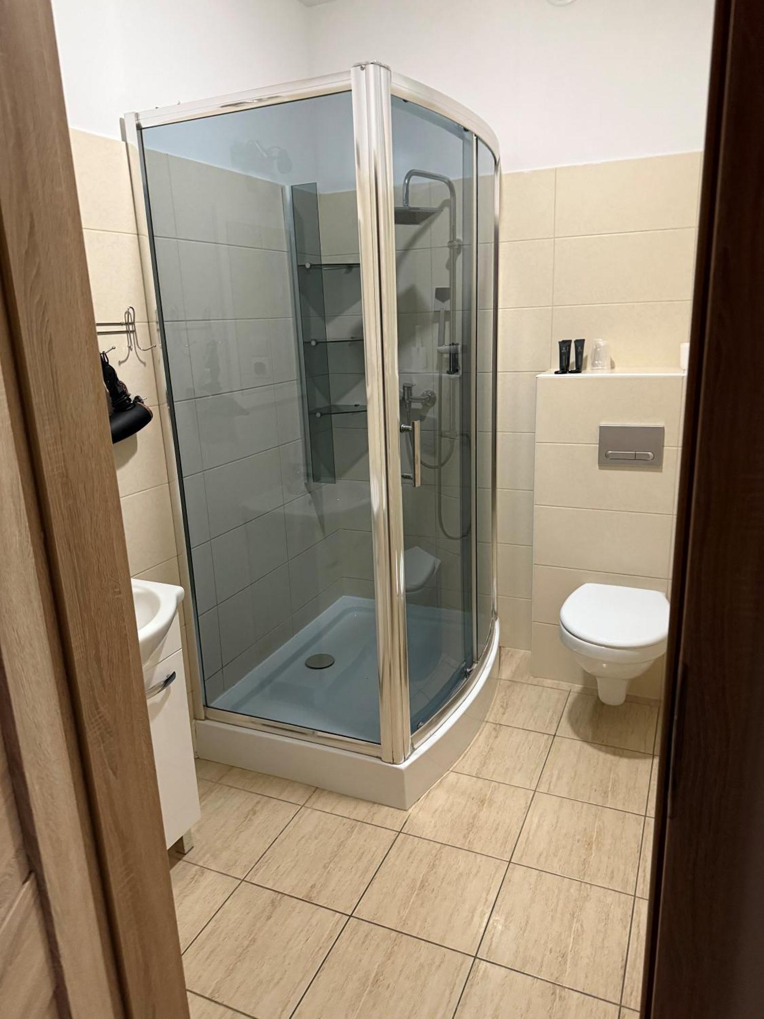 H-T-L Apartamenty Junior Nowa Sol Exteriér fotografie